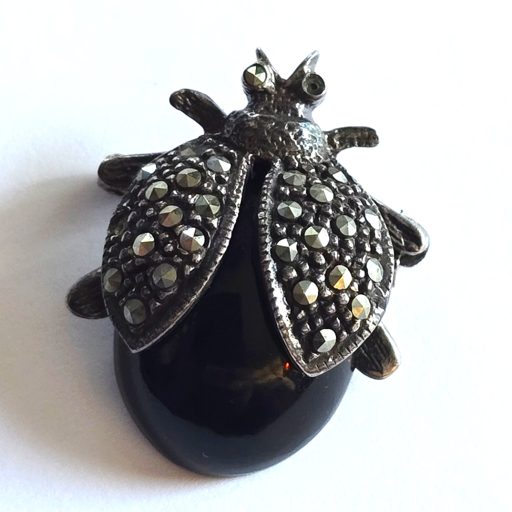 Vintage bug pin Sterling Silver 925 Black cabochon marcasite brooch